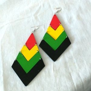 "One Love" wooden earrings by Natural Girls Rock